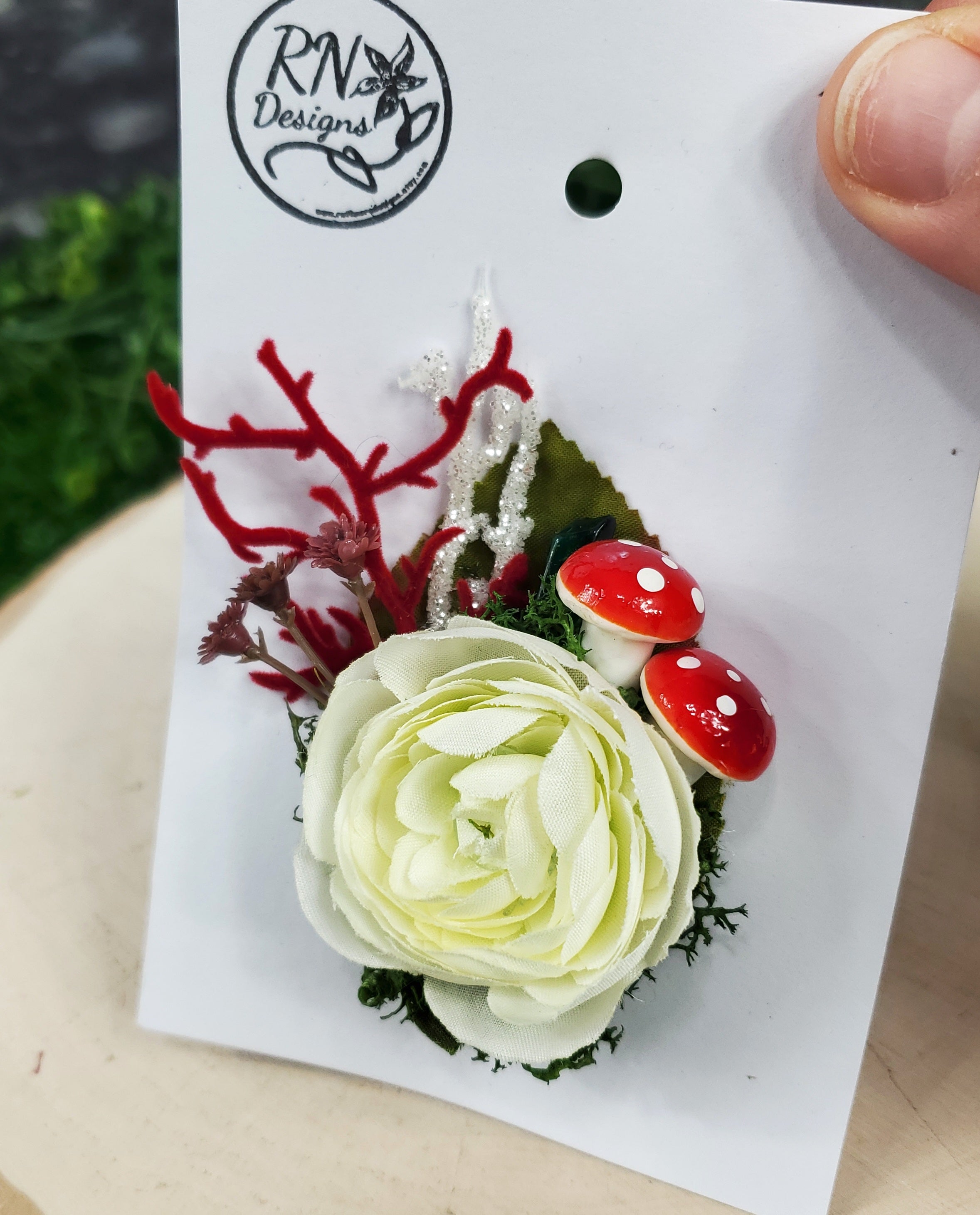 Flower Cottage Core Mini Hair Clip - White and Red