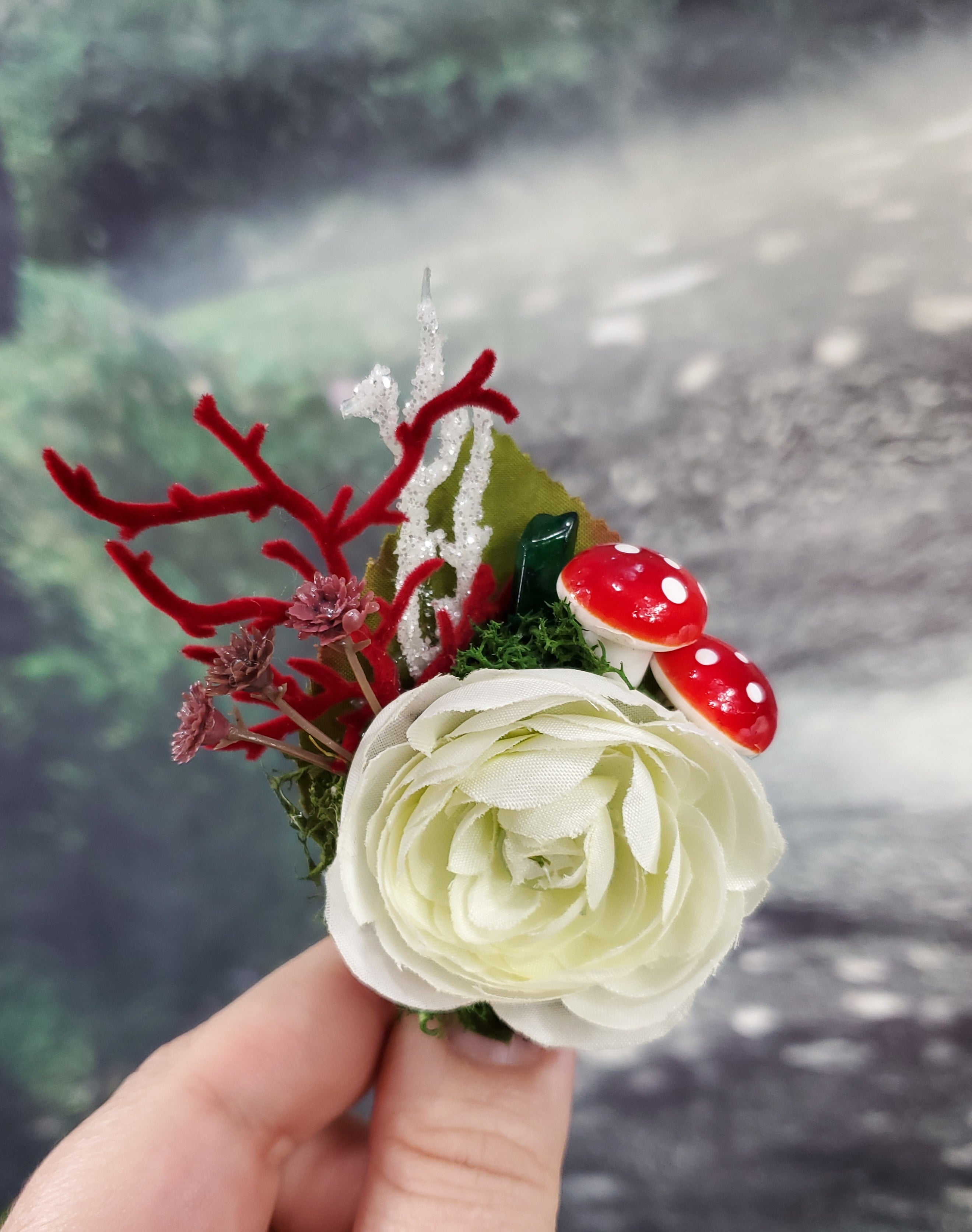 Flower Cottage Core Mini Hair Clip - White and Red