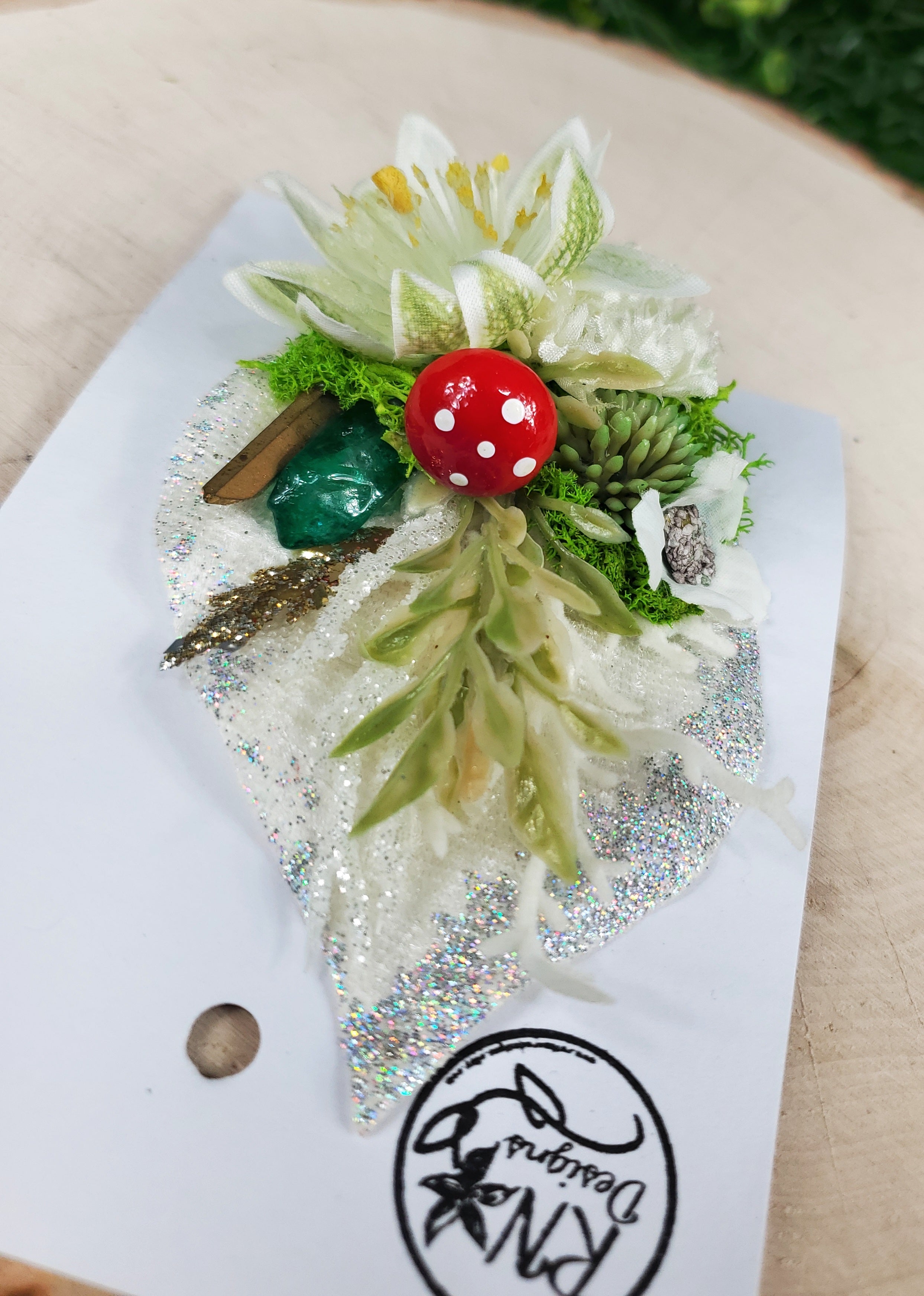 White Mini Cottage Core Flower Hair Clip