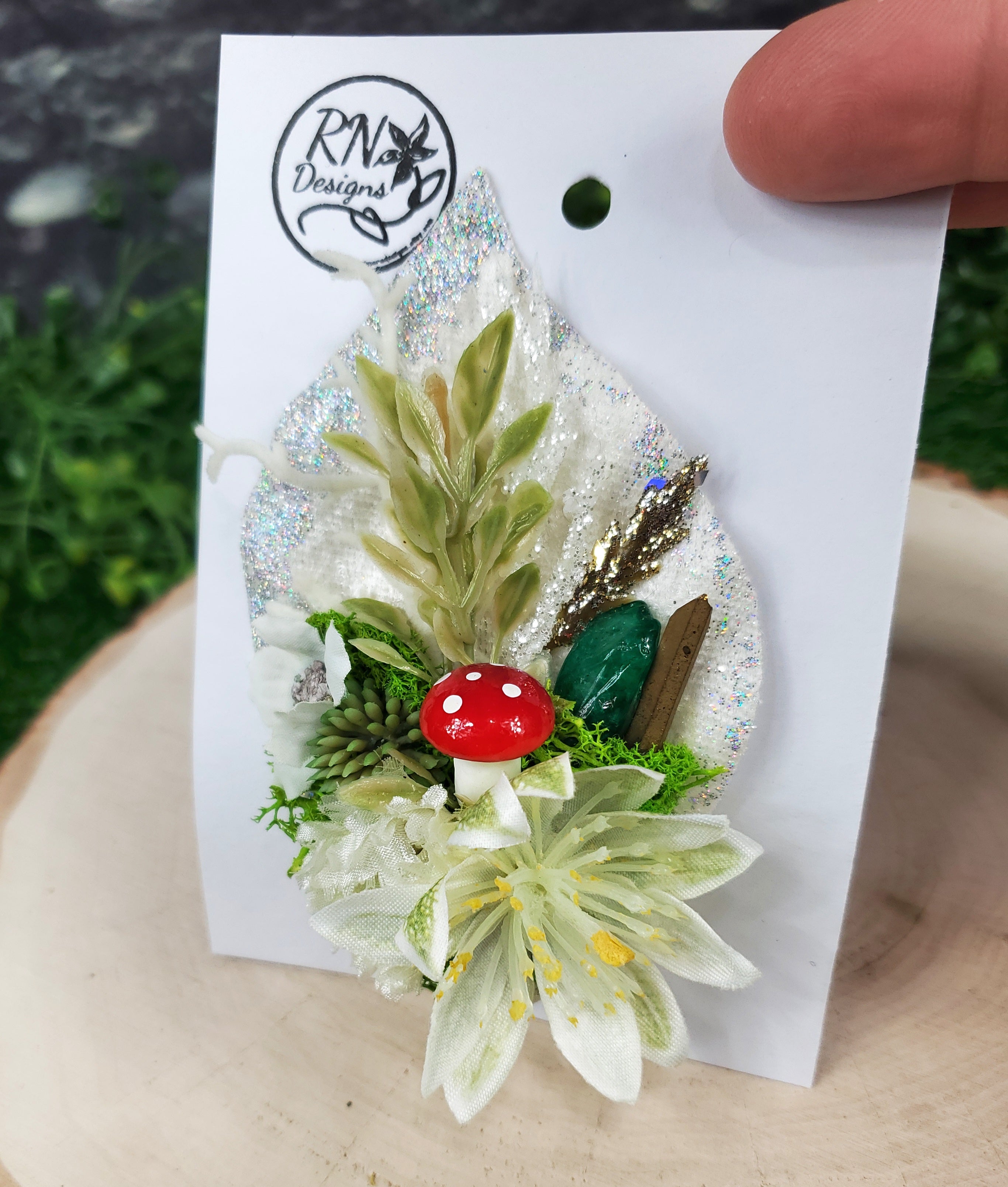 White Mini Cottage Core Flower Hair Clip